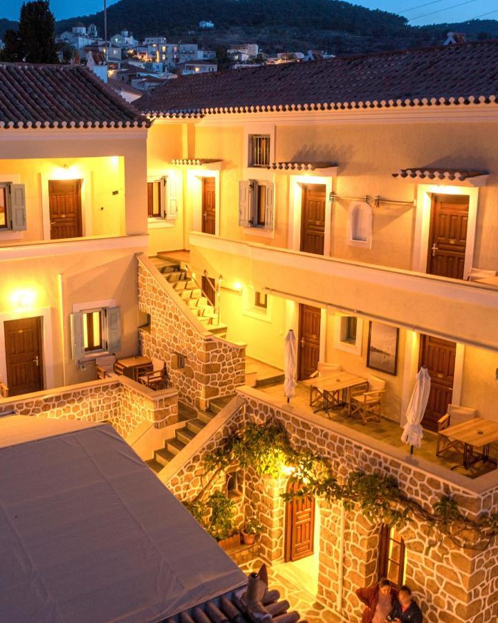 Kastro Hotel Spétses Eksteriør billede